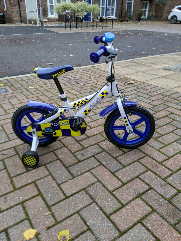 police bike smyths